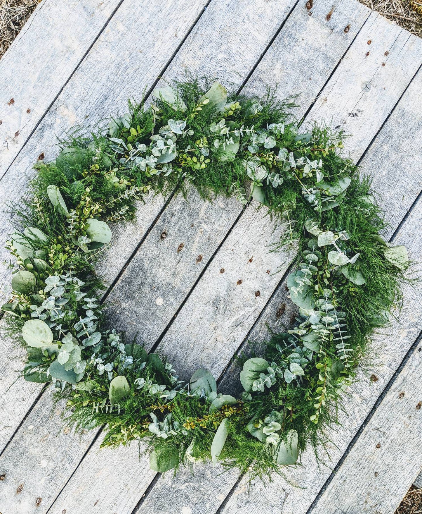 Fresh Eucalyptus Boxwood Wreath for window and door, Green Wreath, Rustic Wreath, Farmhouse Wreath, Wedding Wreath