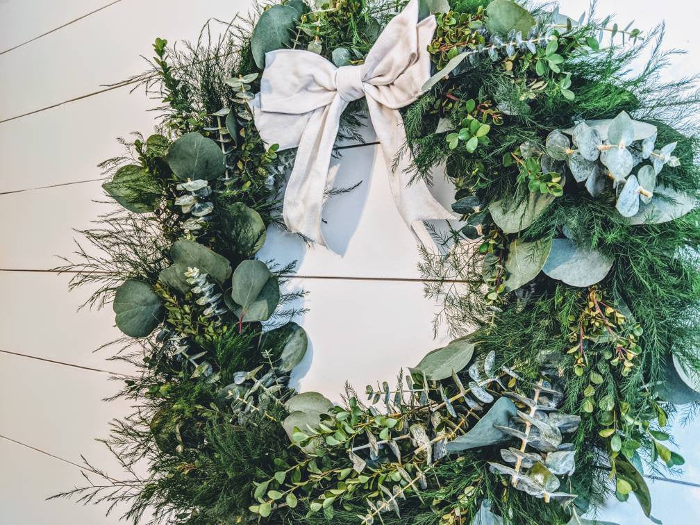 Fresh Eucalyptus Boxwood Wreath for window and door with white bow, Green Wreath, Rustic Wreath, Farmhouse Wreath, Wedding Wreath