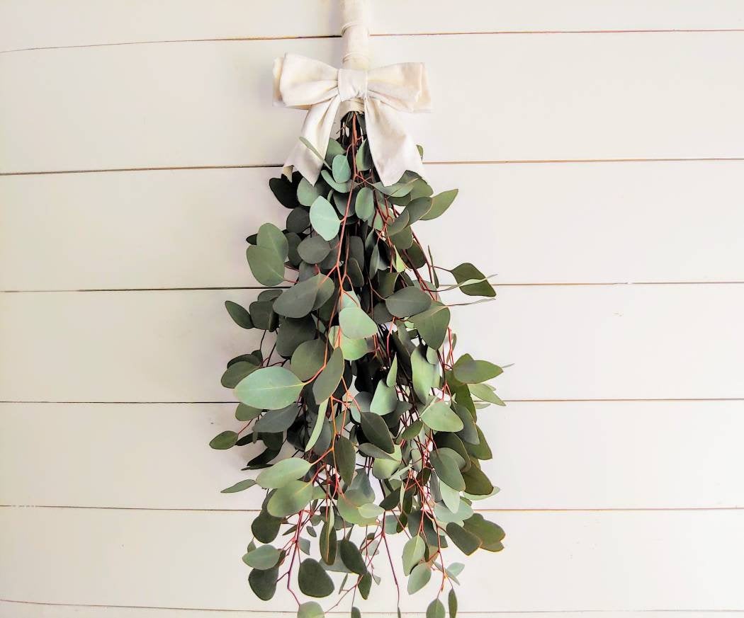 Fresh Eucalyptus Wall Hanging Swag With Dried Roses, Fresh Wreath, Far –  The Barn Company