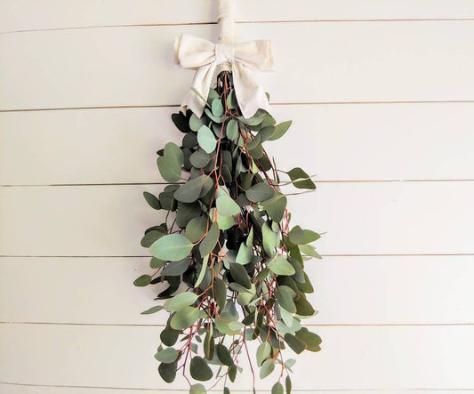 Fresh Eucalyptus Swag Wreath for door, window, or wall, Silver Dollar Eucalyptus, Housewarming Gift
