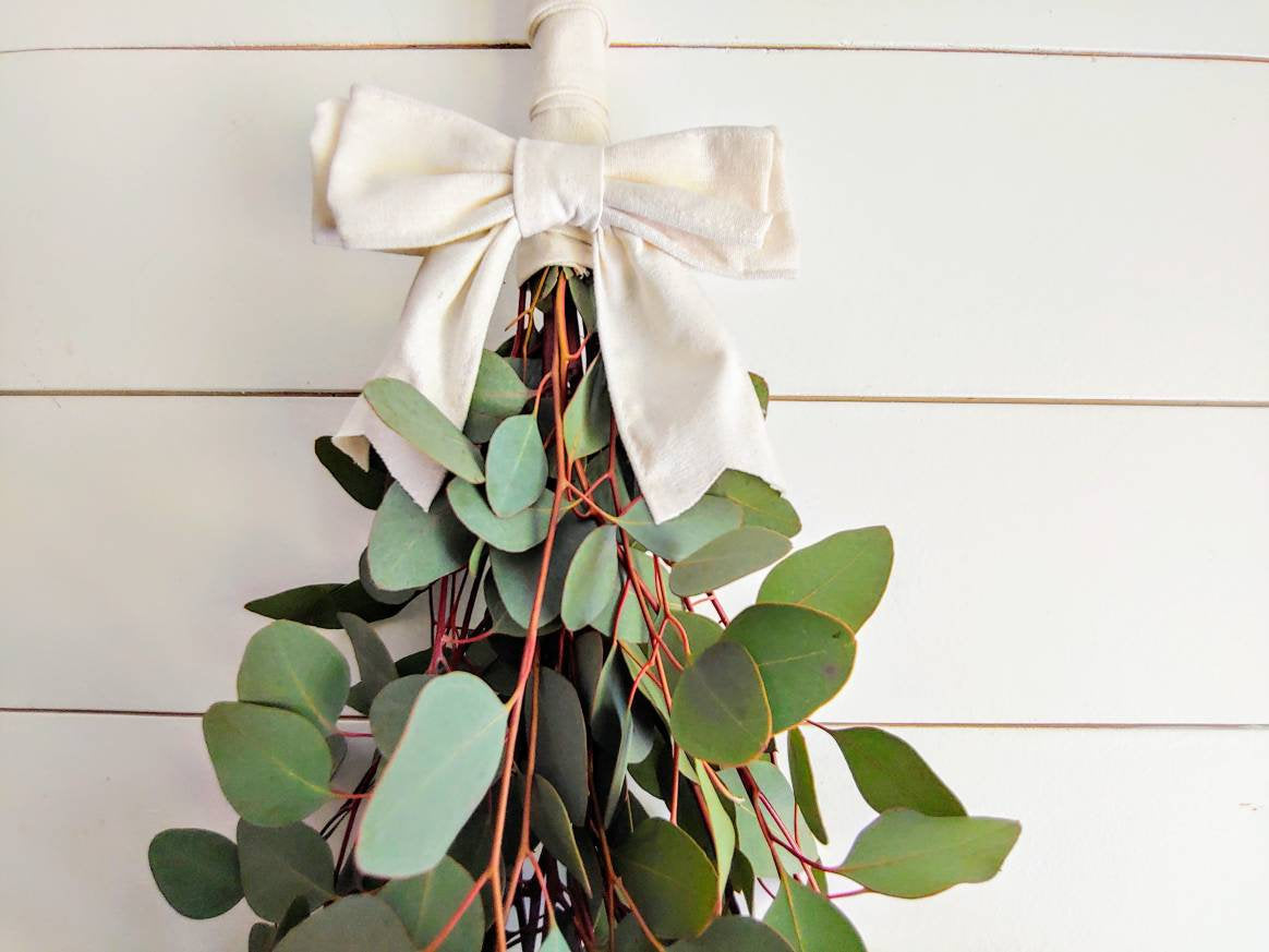 Fresh Eucalyptus Swag Wreath for door, window, or wall, Silver Dollar Eucalyptus, Housewarming Gift