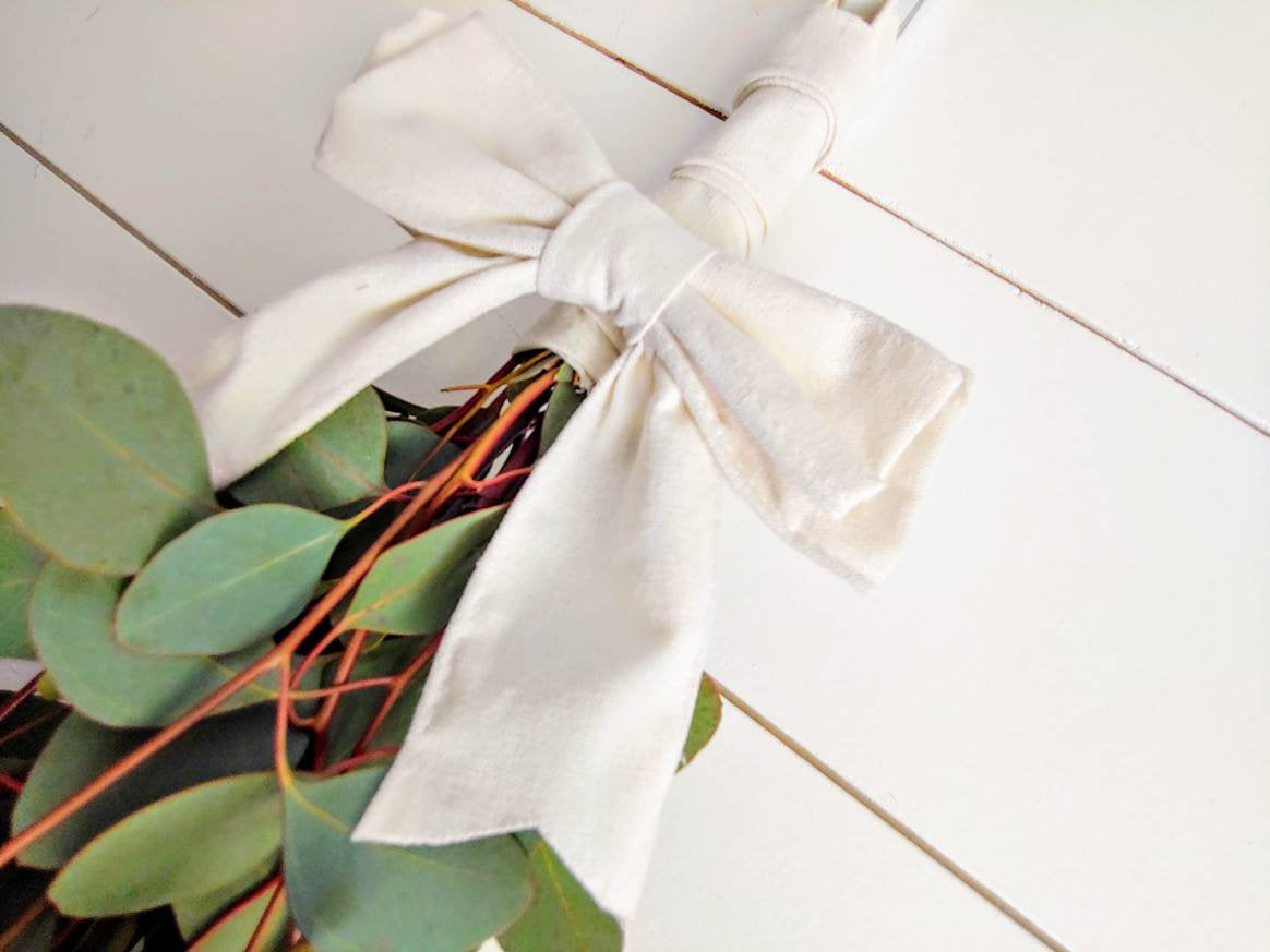 Fresh Eucalyptus Swag Wreath for door, window, or wall, Silver Dollar Eucalyptus, Housewarming Gift