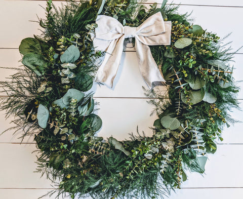 Fresh Eucalyptus Boxwood Wreath for window and door with white bow, Green Wreath, Rustic Wreath, Farmhouse Wreath, Wedding Wreath